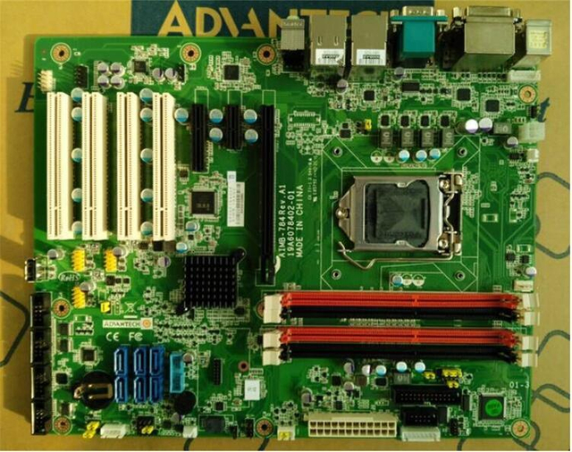 Материнская плата Advantech Industrial Control AIMB-582 Материнская плата MicroATX с набором микросхем Q77/C216